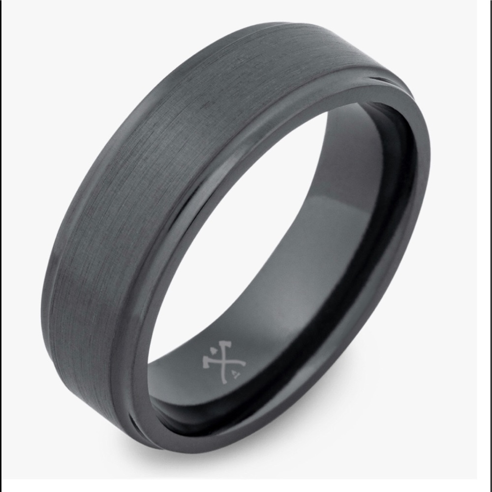 Brand new never worn Manly band wedding band size 7.5 black zirconium
